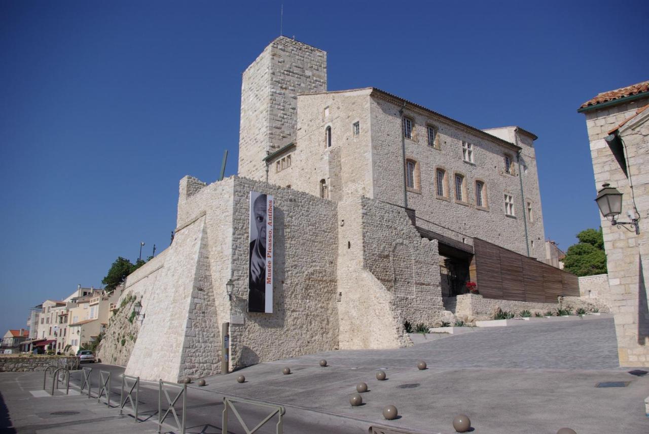 Grand Studio Azur Avec Terrasse - Vieil Antibes Zewnętrze zdjęcie
